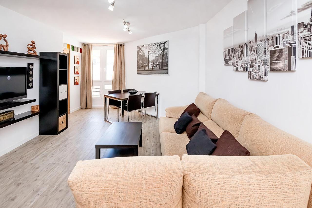 Bhost - Roca Castle Apartment Torremolinos Ngoại thất bức ảnh